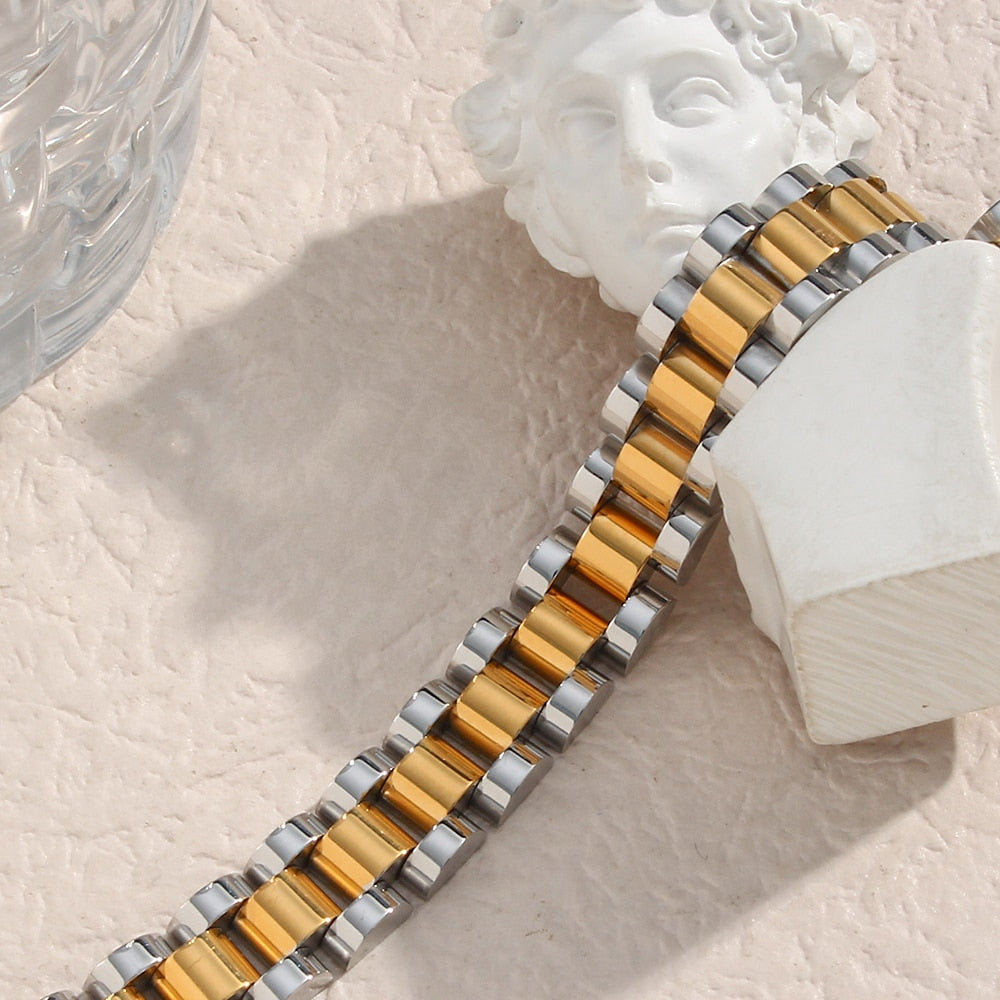 Gold Plated Wristband Bracelet - SunsetFashionLA