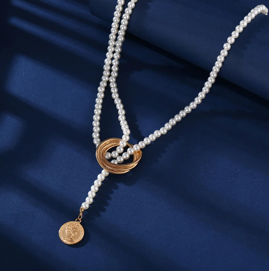 Vintage Knot Pearl Necklace - SunsetFashionLA